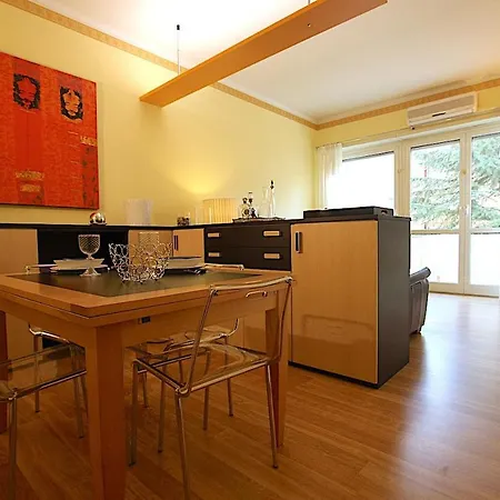 Apartamento Corso Francia 1br *