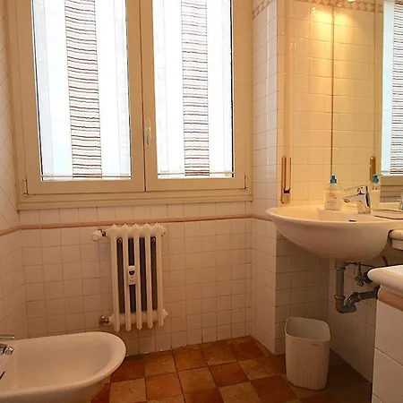 Corso Francia 1br Lejlighed Rom