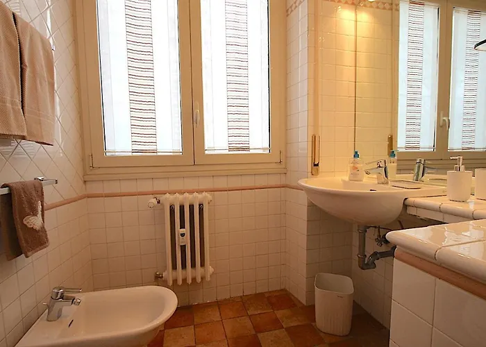 Corso Francia 1br Apartment Rome