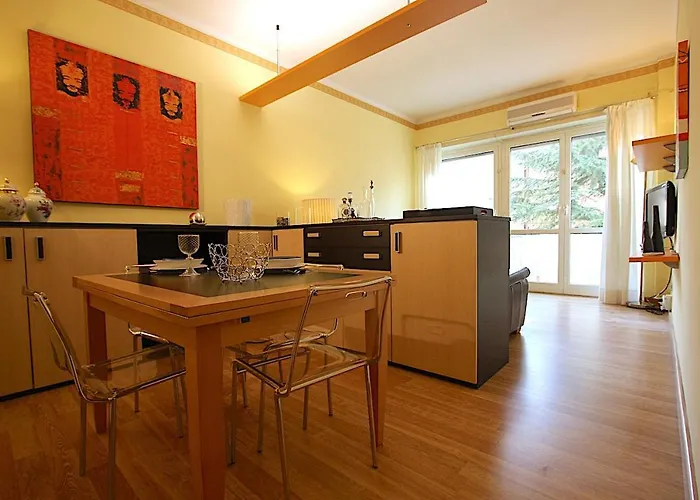 Apartment Corso Francia 1br *